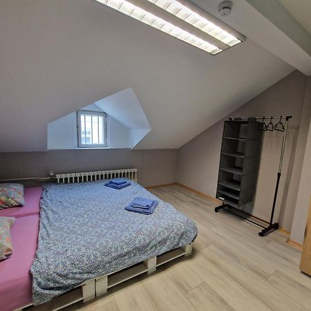 Lambo'S Corner Varna - Guest Rooms Buitenkant foto