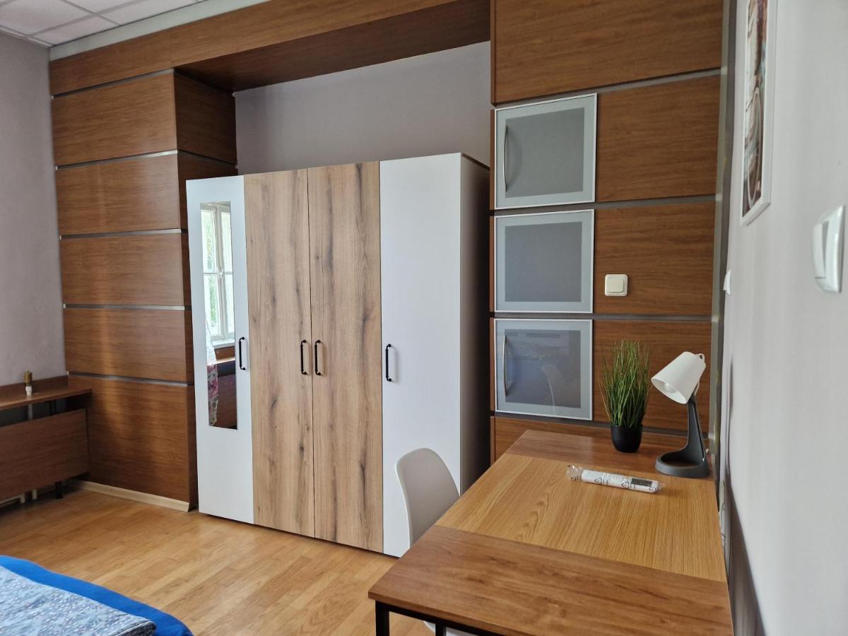 Lambo'S Corner Varna - Guest Rooms Buitenkant foto