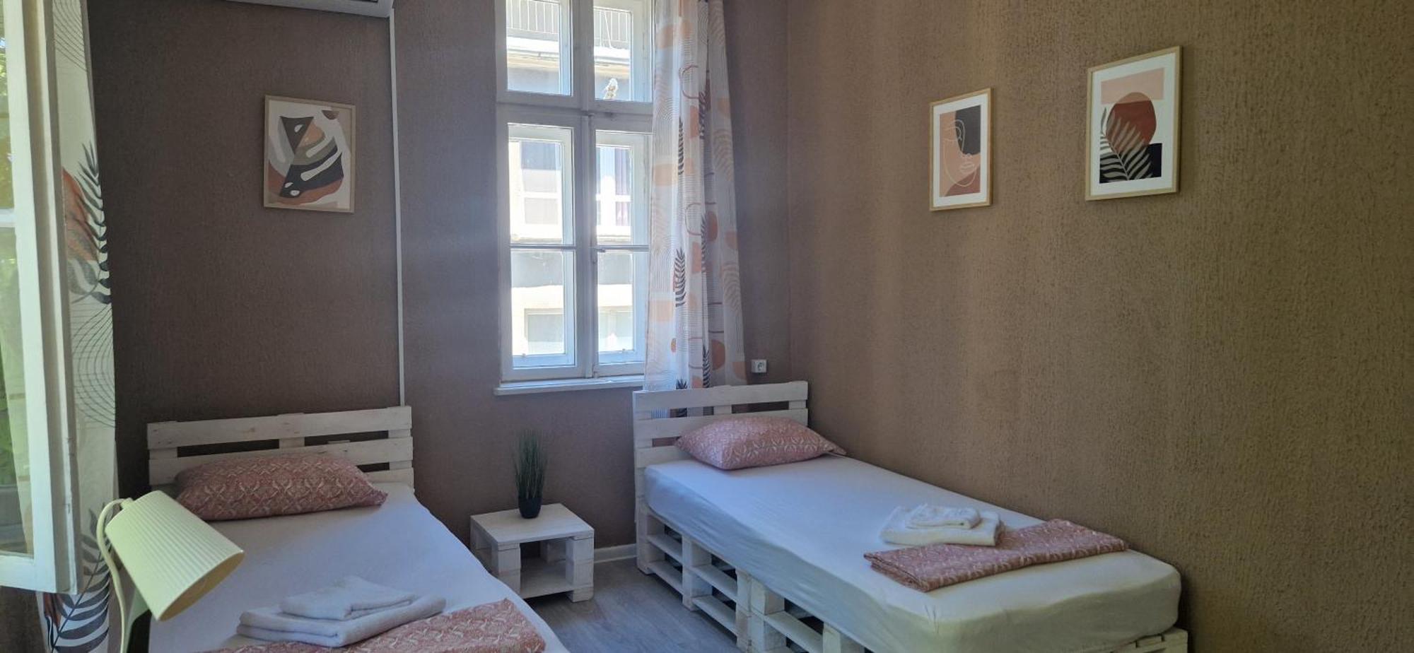 Lambo'S Corner Varna - Guest Rooms Buitenkant foto