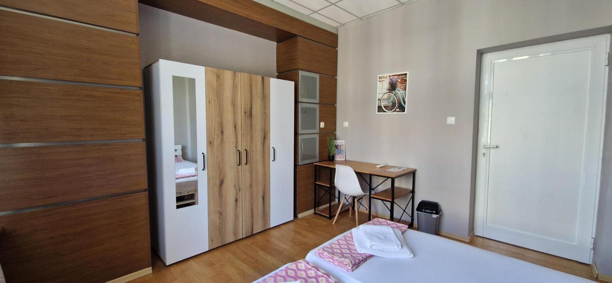 Lambo'S Corner Varna - Guest Rooms Buitenkant foto